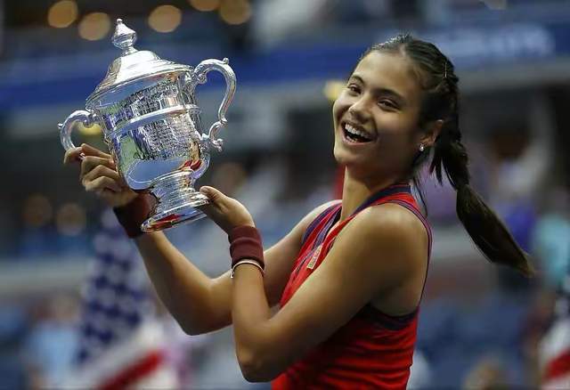 乌迪内斯获 乌迪内斯获