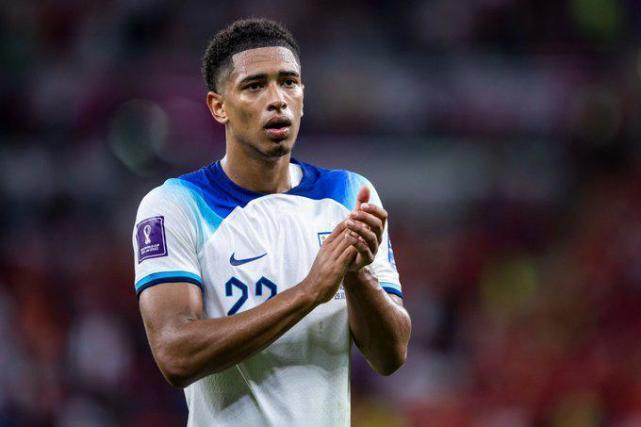 足球建设 足球建设